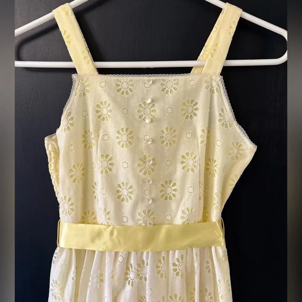 Ruth Of Carolina Vintage White Eyelet Flower Long Yellow Lined Dress 12 Girls 🌼